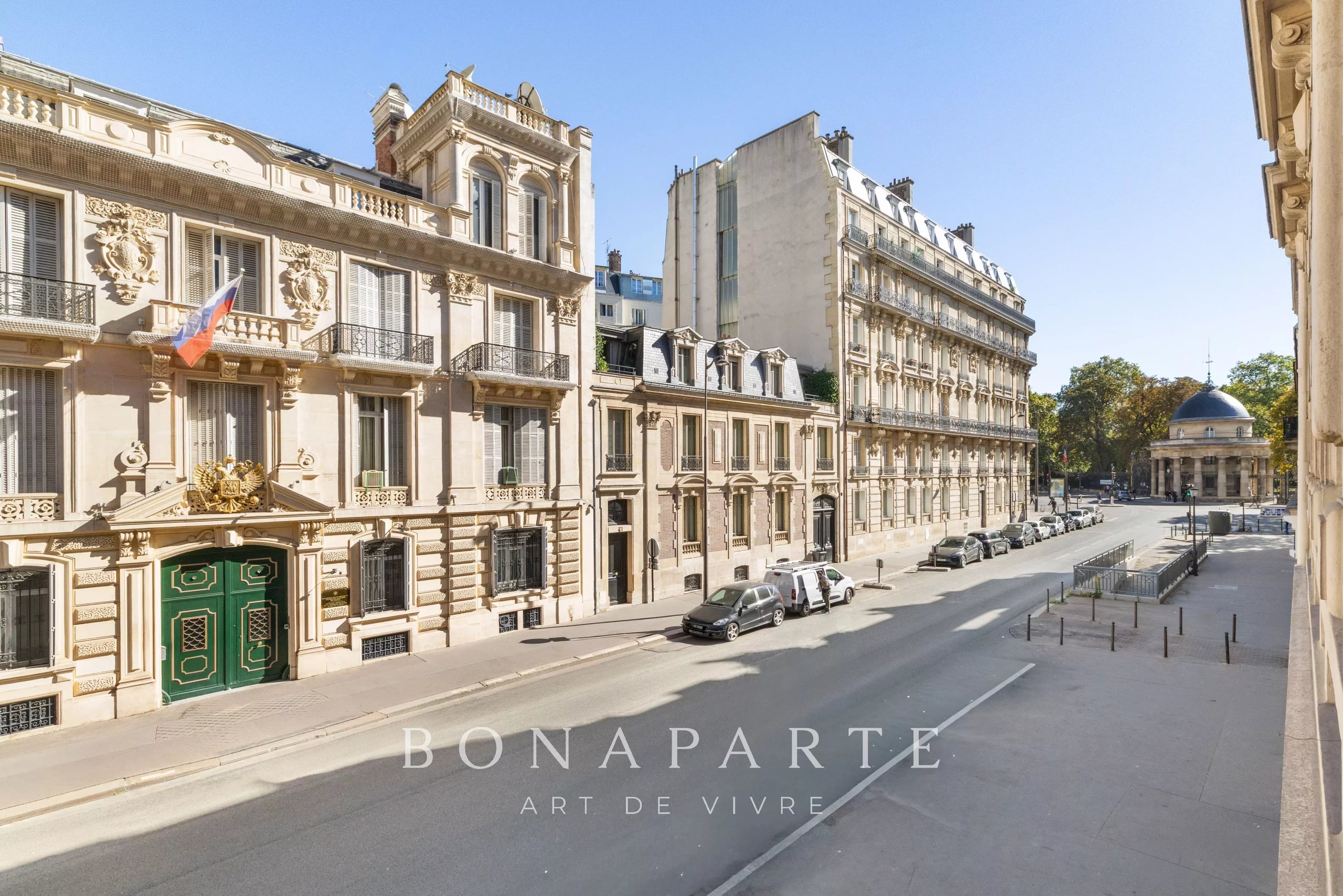 PARIS 17 / PARC MONCEAU – 240 M² – USAGE MIXTE